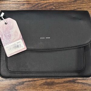 Pixie Mood Elegant Black Crossbody Bag